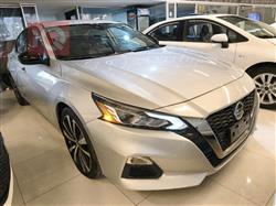 نيسان ألتيما